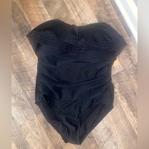 NWT KONA Sol one piece black Large 12-14